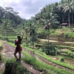 Meet your Posher, Veronica